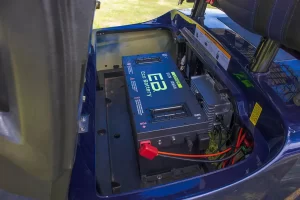 Read more about the article Lithium vs. Lead-Acid Golf Cart Batteries: Which Should You Choose?